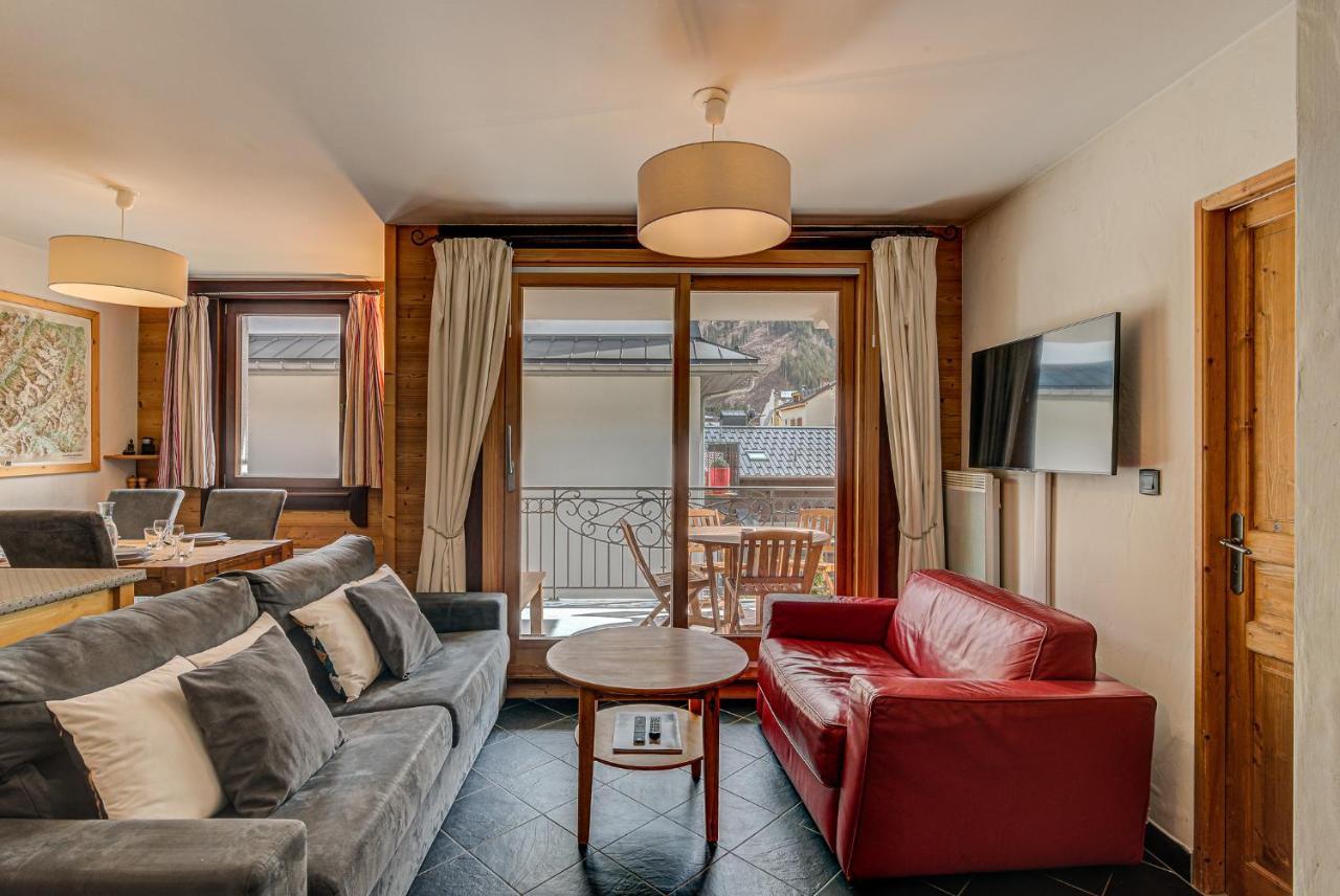 Apartment Le Paradis 2 - Alpes Travel - Central Chamonix Bagian luar foto
