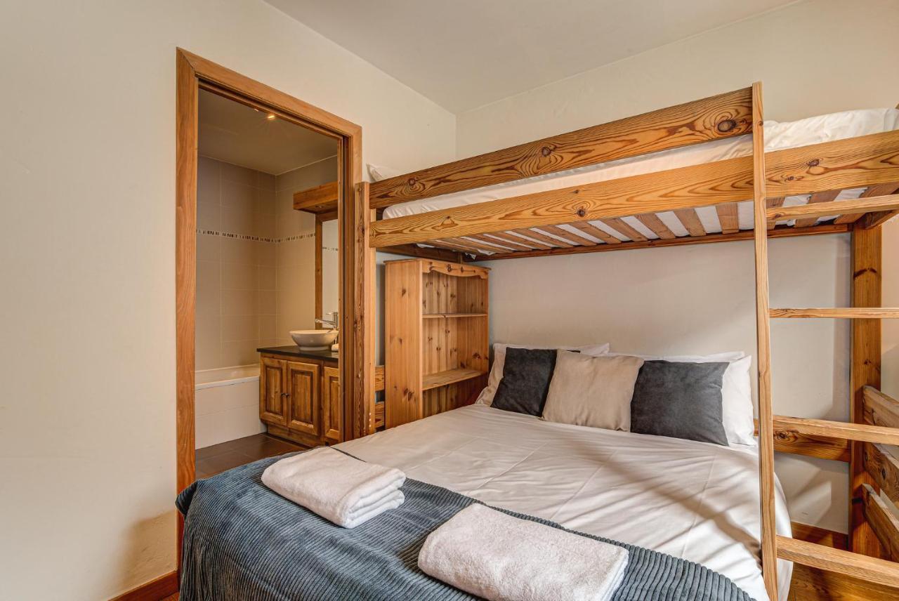 Apartment Le Paradis 2 - Alpes Travel - Central Chamonix Bagian luar foto